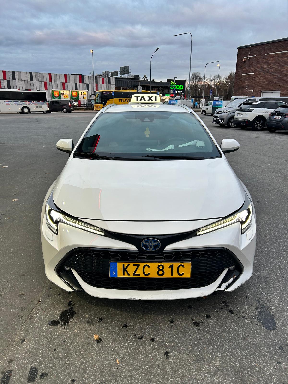 Taxi On Times vita Toyota